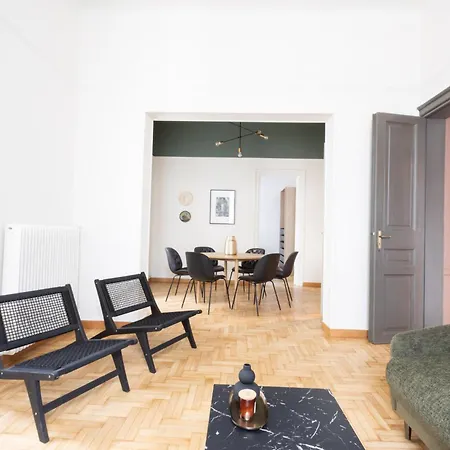 Vintage Acropolis Retreat Charming 3-bdrm In Koukaki Apartment Athens