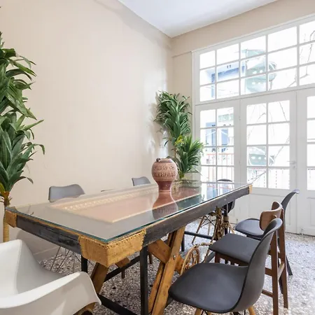 Apartment Vintage Acropolis Retreat Charming 3-bdrm In Koukaki